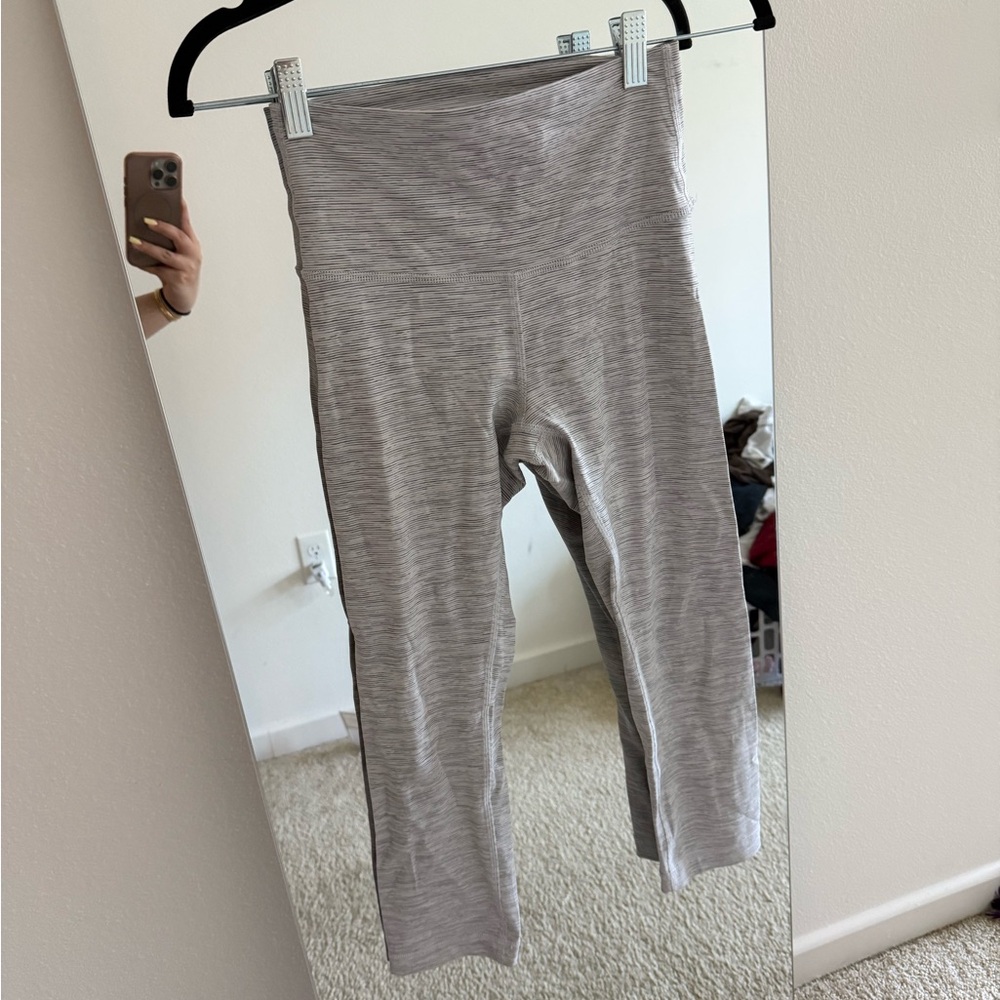 Lululemon Space Nimbus Grey Cropped Wunder Leggings